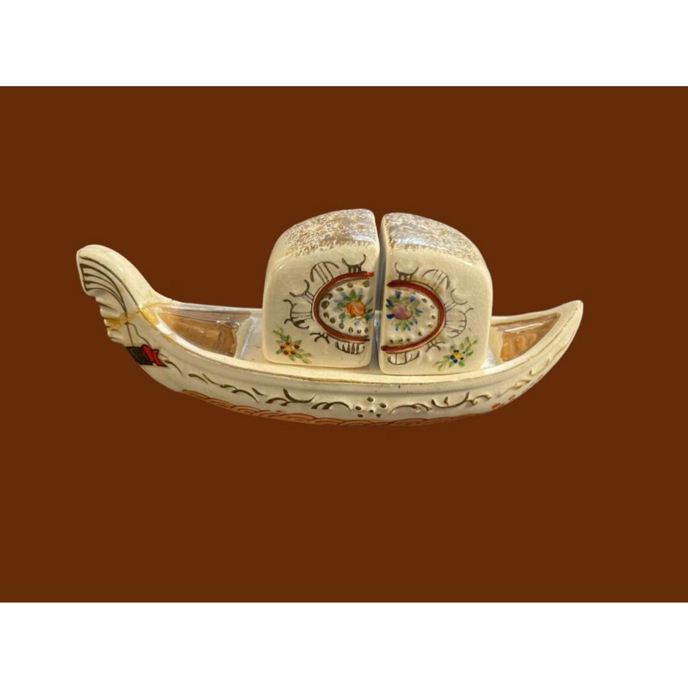 Vintage Hand Painted Ceramic Gondola Salt and Pepper Shaker Set Japan
